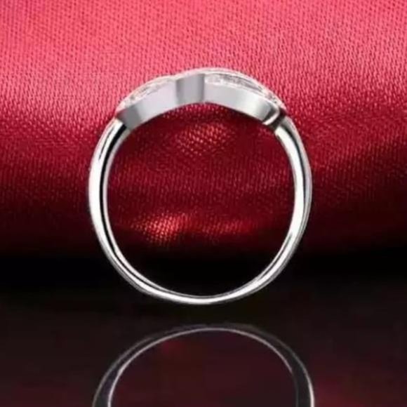 NEW INFINITY 925 STERLING SILVER DIAMOND RING, CUTE RING, SHINY RING. - Picture 6 of 6